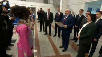 
Lukashenko sobre la motivación de los estudiantes