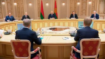 Lukashenko: Belarús espera intensificar los lazos de asociación con el krai de Altái
