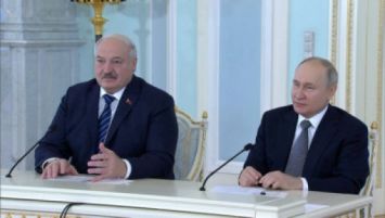 
 Lukashenko participó en la ceremonia de puesta en servicio de un nuevo complejo
de invernada en la Estación Vostok 