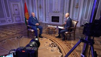
 Lukashenko: ¡Hemos
llegado a un acuerdo con Putin! Guerra, pero... // Sobre Georgia y Ucrania,
hijos y esquí de montaña 