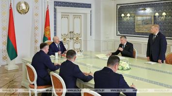 
 Lukashenko orientó a científicos y fabricantes hacia el trabajo conjunto
 