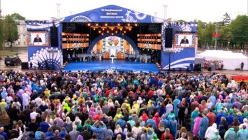 Lukashenko en el Festival de Culturas Nacionales: Todos ustedes son nuestros, son belarusos, cuiden su tierra