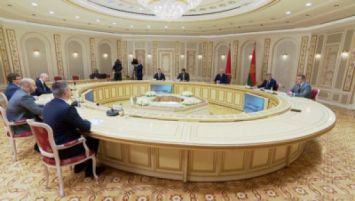 Lukashenko propone a la provincia de Samara crear empresas conjuntas