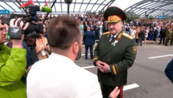 
 Lukashenko habló del periodo más difícil en el trabajo del
Presidente 