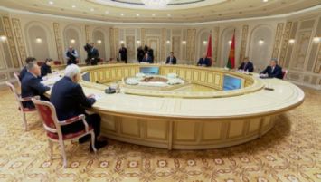 Lukashenko: Belarús puede tener el giro comercial de 500 millones de dólares con la provincia de Yaroslavl