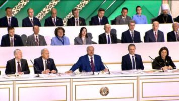 Lukashenko: La atención principal en el quinquenio se centrará en el desarrollo de las regiones