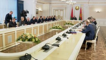 Lukashenko: Belarús está preparada para abrir la frontera con Lituania