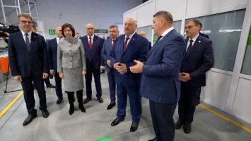 "Viajaré al futuro". Lukashenko explicó su elección para visitar Horizont en la víspera de Año Nuevo