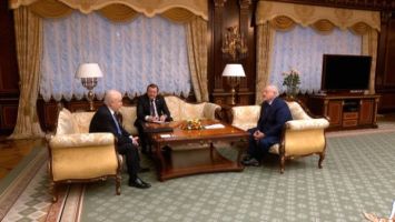 Lukashenko se reunió con Lébedev