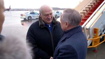 Lukashenko arribó a San Petersburgo