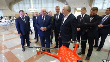 
 Lukashenko sobre el
desarrollo de sistemas no tripulados en Belarús: Es una gran perspectiva para
nosotros 