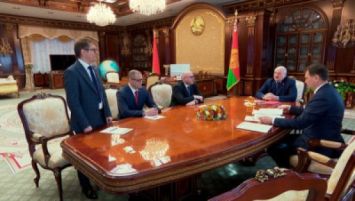 
 Nuevos directores generales de
Atlant y BelAZ. Lukashenko realizó nombramientos 