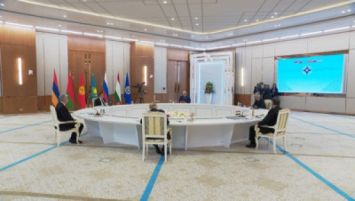 
 Lukashenko: La OTSC debe convertirse en uno de los pilares político-militares de Eurasia 