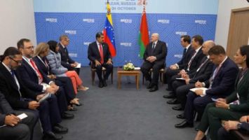 Lukashenko: Es necesario revisar las relaciones con Venezuela y decidir qué hacer juntos