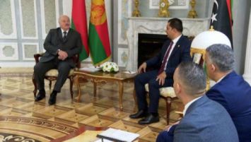 Lukashenko: Una Libia en desarrollo garantizará la paz y la tranquilidad a la mitad del continente africano