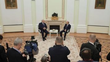 
 Lukashenko: ¿Y si el Kremlin golpea Bankova? // ¿Sobre qué advirtió el Presidente a Zelenski? | PRINCIPAL
 
