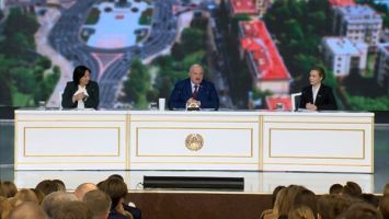 
Micrófono Abierto con el Presidente: Lukashenko se entrevistó con estudiantes
